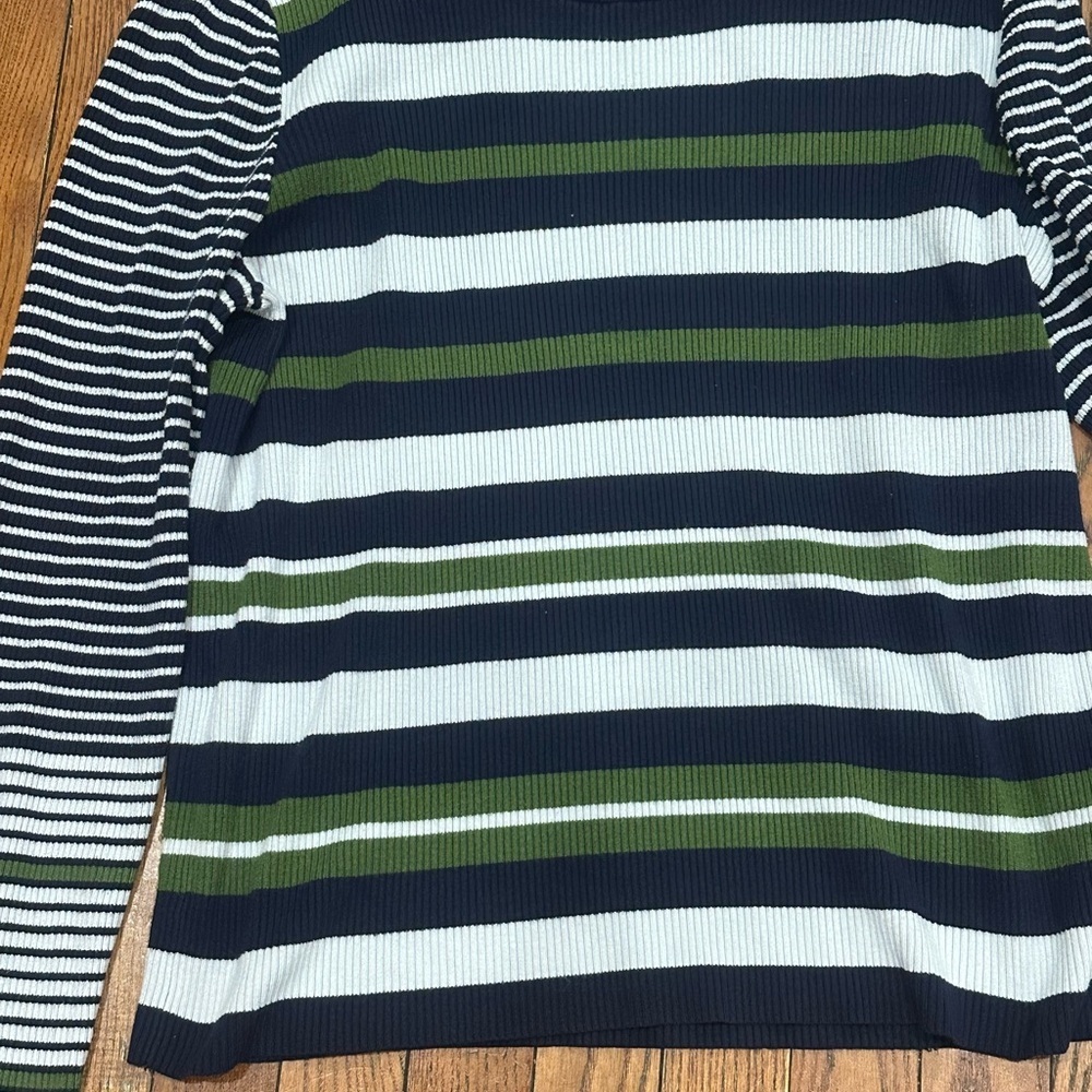 Stripes, stripes & more stripes!  Perfect colors! - Picture 3 of 6